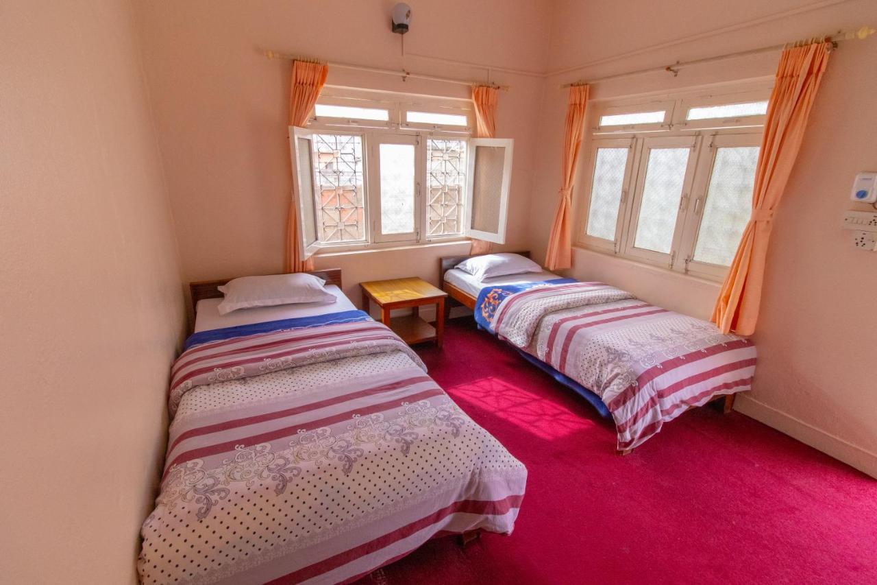 New Tourist Guest House بوكْرا المظهر الخارجي الصورة